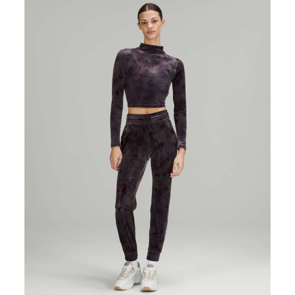 Lululemon Ready to Crush High-Rise Velour Jogger Purple Velvet Sweatpants 8